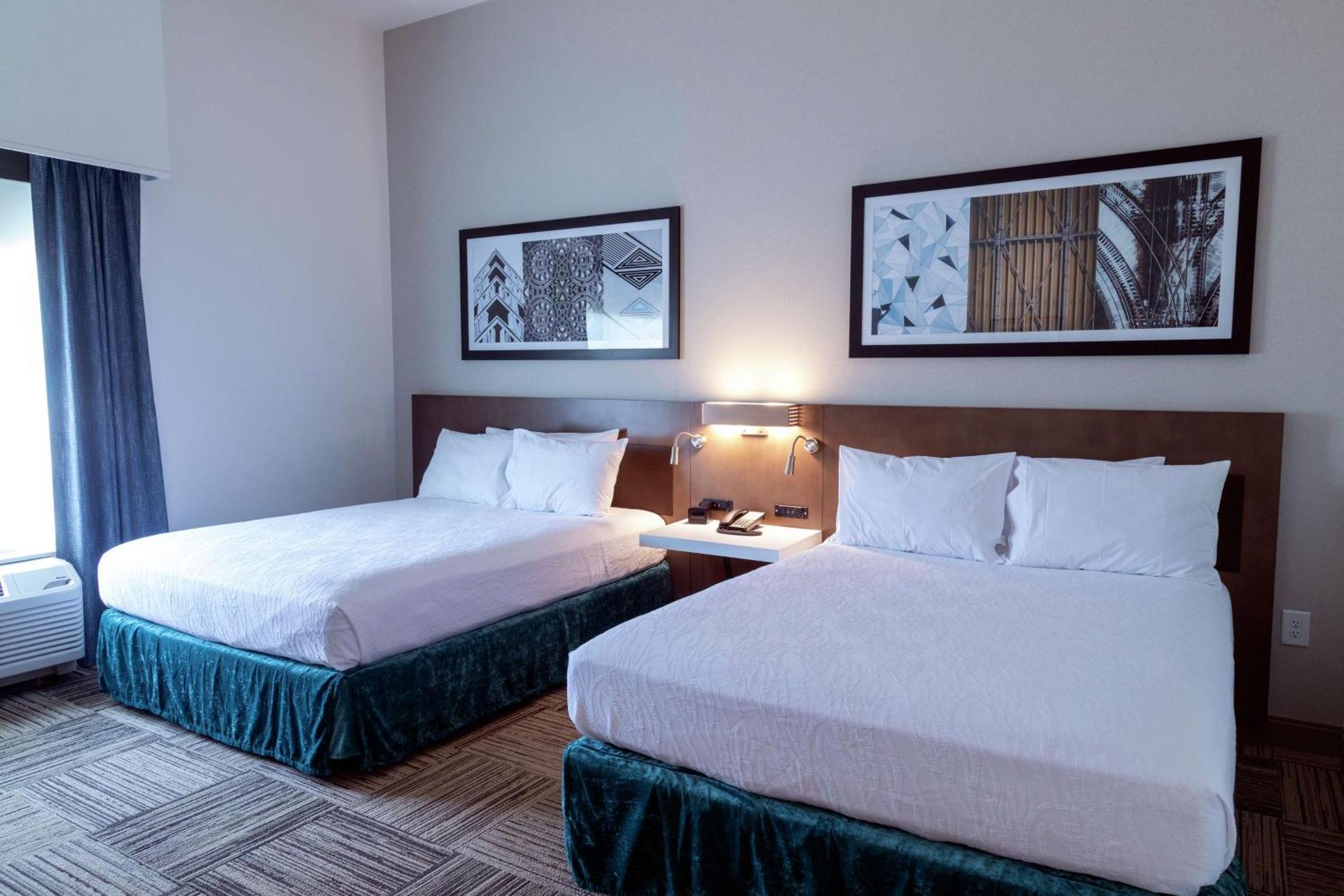 Hilton Garden Inn Spartanburg Bagian luar foto