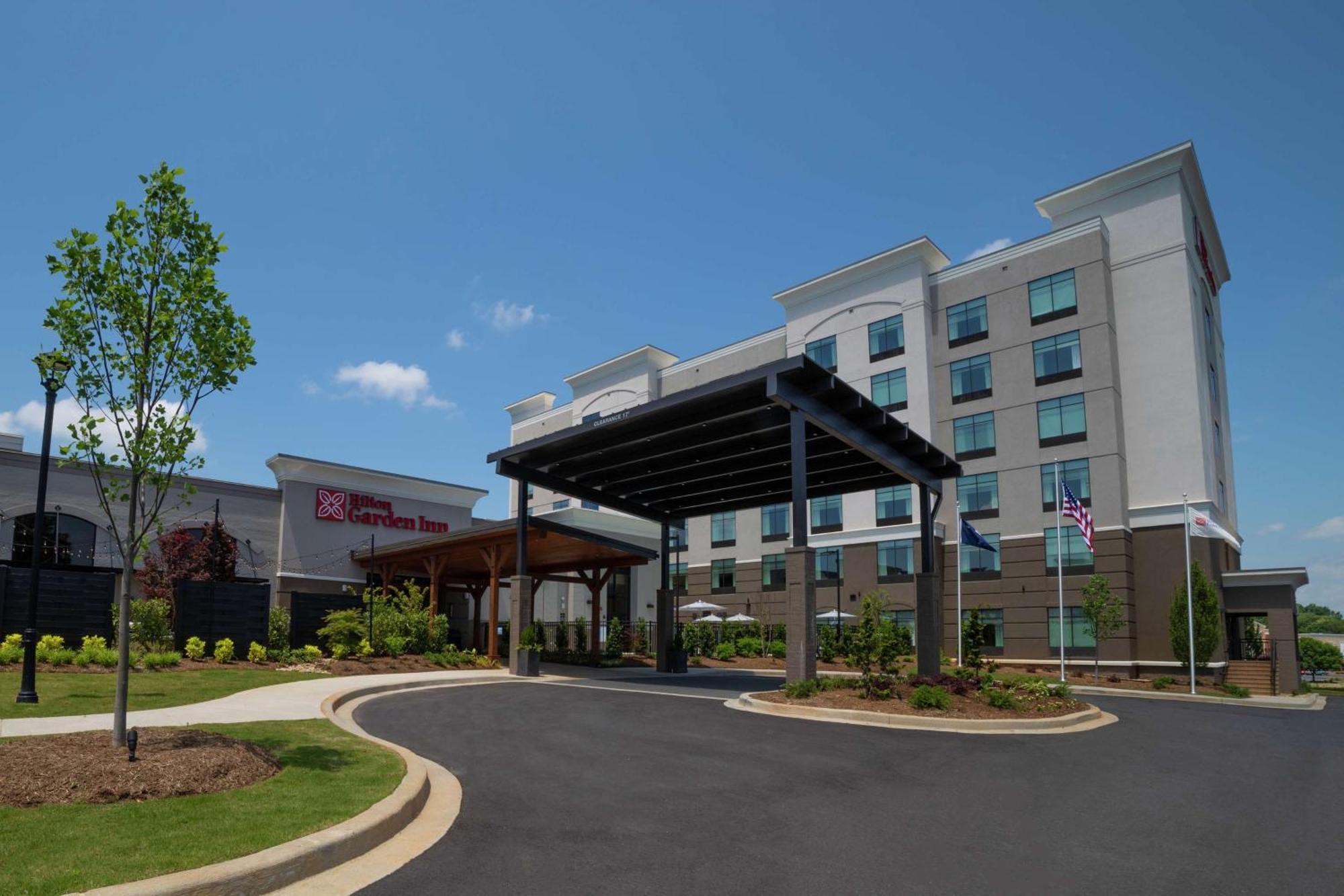 Hilton Garden Inn Spartanburg Bagian luar foto
