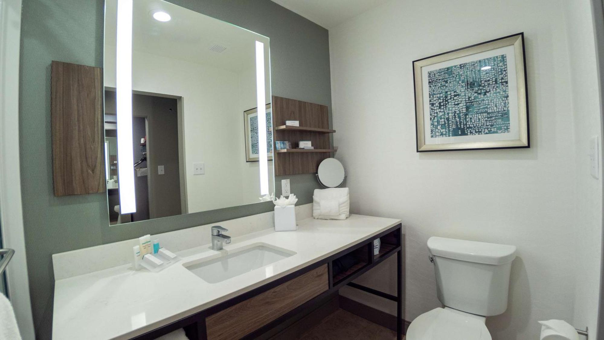 Hilton Garden Inn Spartanburg Bagian luar foto