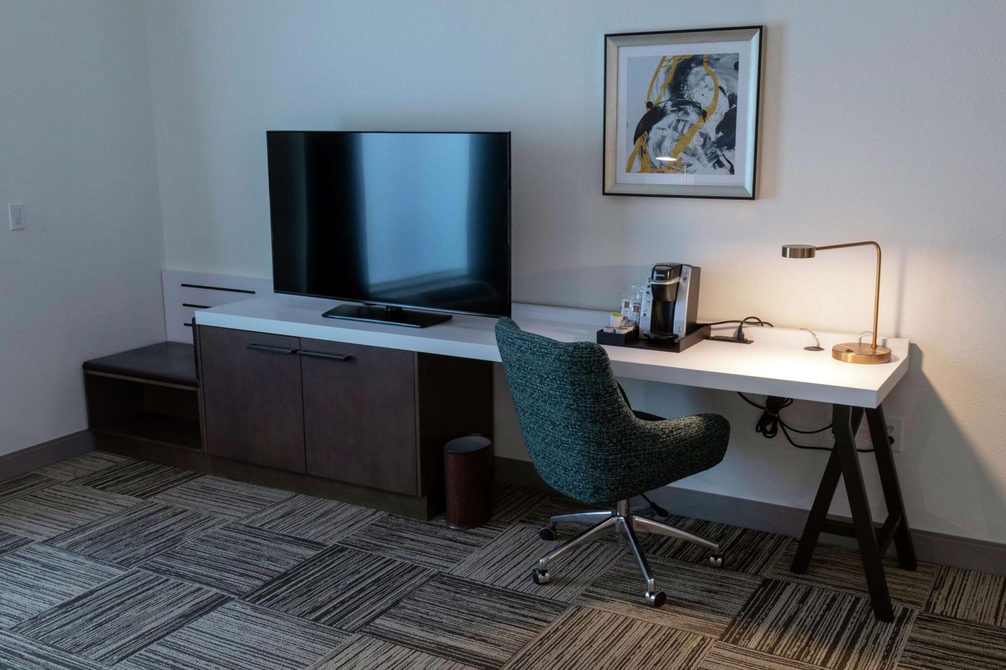 Hilton Garden Inn Spartanburg Bagian luar foto