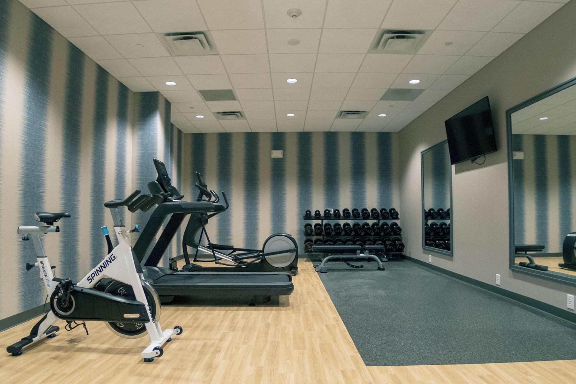 Hilton Garden Inn Spartanburg Bagian luar foto