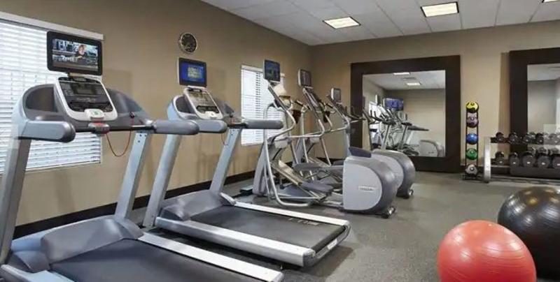 Hilton Garden Inn Spartanburg Bagian luar foto